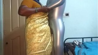 Hot pussy aunty wearing saree shaved pussy press hard boobs press nip rubbing pussy fucking sex doll